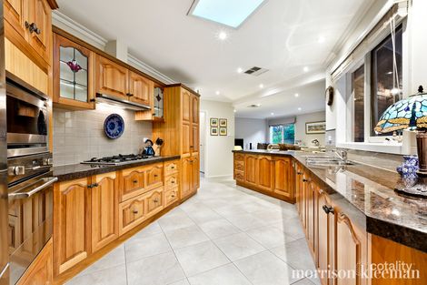Property photo of 4 Long Valley Way Eltham VIC 3095