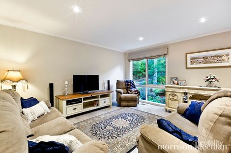Property photo of 4 Long Valley Way Eltham VIC 3095