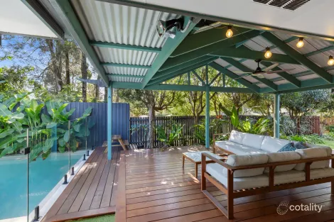 Property photo of 3 Tarrabool Drive Elanora QLD 4221