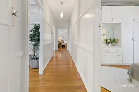 Property photo of 27 Amhurst Street Slade Point QLD 4740