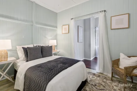 Property photo of 27 Amhurst Street Slade Point QLD 4740