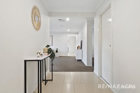 Property photo of 7 Folkestone Road Werribee VIC 3030