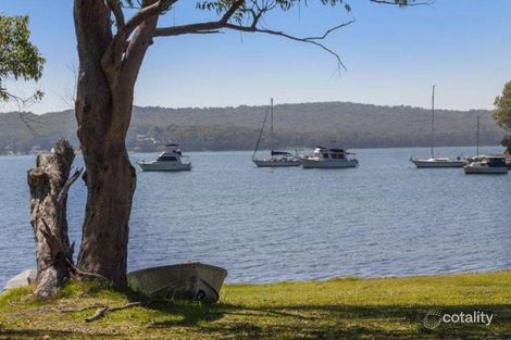 Property photo of 84 Noamunga Crescent Gwandalan NSW 2259