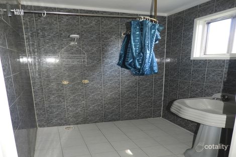 Property photo of 16 Brompton Road Bellambi NSW 2518