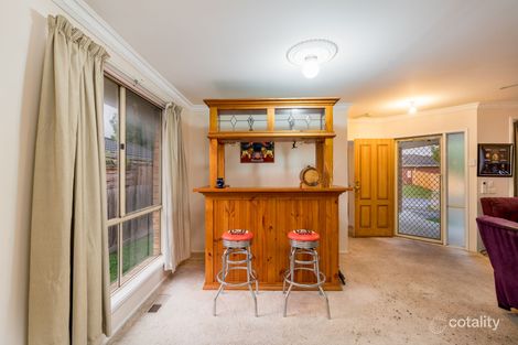 Property photo of 6 Falcon Place Pakenham VIC 3810