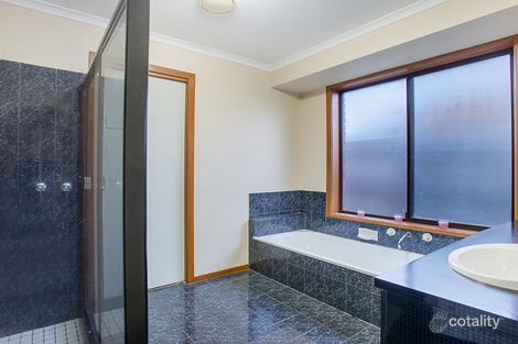 Property photo of 5 Angela Drive Hoppers Crossing VIC 3029