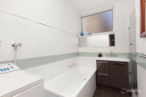 Property photo of 8/61 Ormond Road Elwood VIC 3184