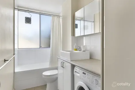 Property photo of 10/14 Ashfield Street Sandy Bay TAS 7005