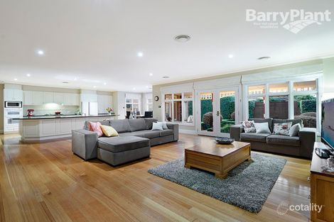 Property photo of 10 Lillias Crescent Narre Warren South VIC 3805