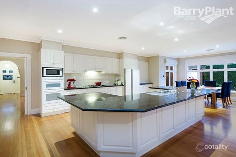 Property photo of 10 Lillias Crescent Narre Warren South VIC 3805