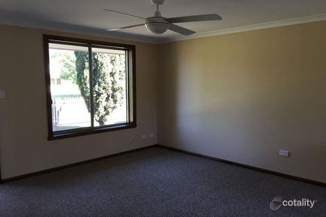 2/525 Kaitlers Rd, Lavington, NSW 2641