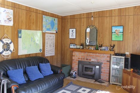 Property photo of 10 Honeysuckle Avenue Sisters Beach TAS 7321
