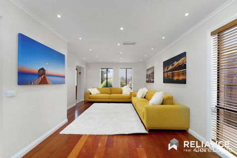 Property photo of 4 Gaudin Court Werribee VIC 3030