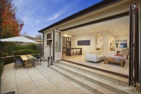 Property photo of 2 Lynch Street Brighton VIC 3186