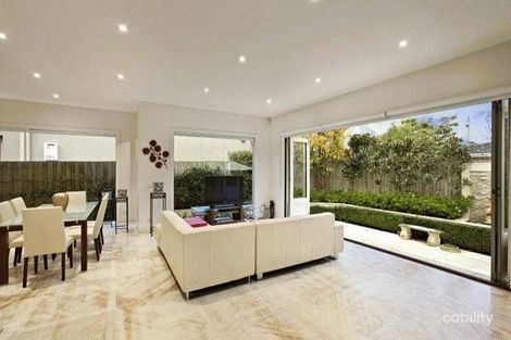 Property photo of 2 Lynch Street Brighton VIC 3186