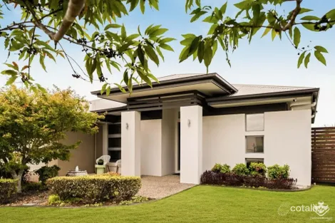 Property photo of 40 Rowe Crescent Thornlands QLD 4164