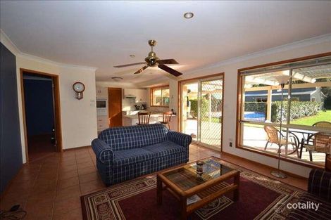 Property photo of 5 Peachey Close Bomaderry NSW 2541