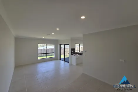Property photo of 9 Millhouse Close Farley NSW 2320
