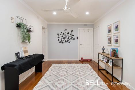 Property photo of 6 Bimbadeen Drive Mooroolbark VIC 3138