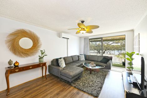 Property photo of 4/13 Bortfield Drive Chiswick NSW 2046