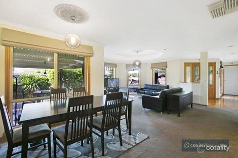 Property photo of 4 Hillrise Close Narre Warren South VIC 3805