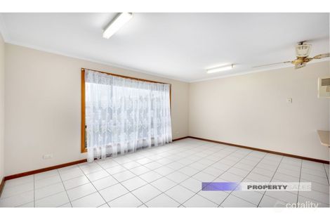 Property photo of 5 Randall Crescent Moe VIC 3825
