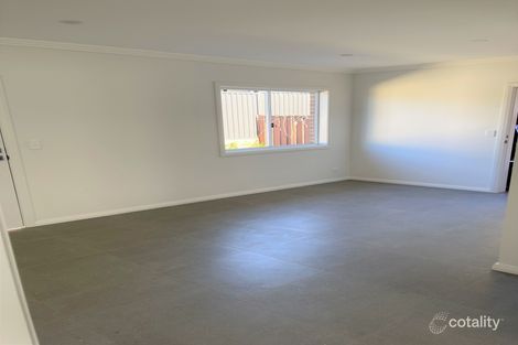 27 Dawson St, Fairfield Heights, NSW 2165