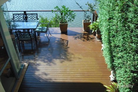 139/125 Santa Cruz Bvd, Clear Island Waters, QLD 4226