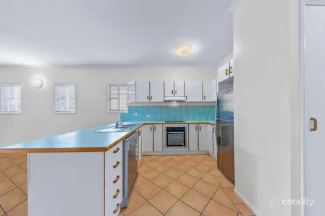 Property photo of 20 Island Drive Cannonvale QLD 4802