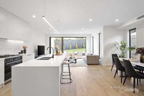 Property photo of 16 Pentlowe Avenue Templestowe Lower VIC 3107