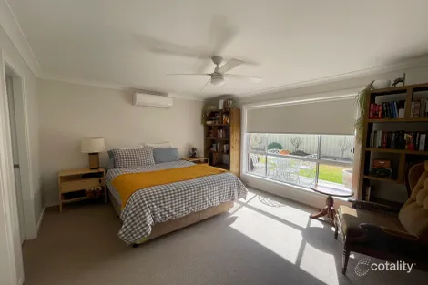 Property photo of 31B Durum Circuit Dubbo NSW 2830