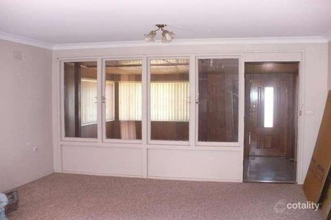 Property photo of 16 Tea Tree Crescent Macquarie Fields NSW 2564