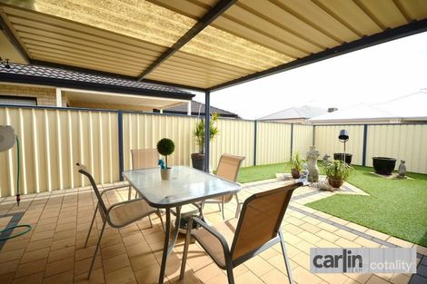 11 Sweetwater Bend, Success, WA 6164