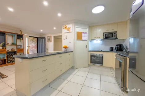 Property photo of 15 Sutherland Court Telina QLD 4680