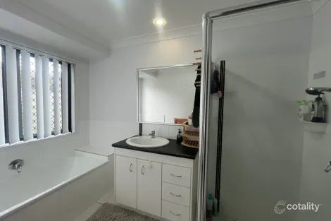 Property photo of 19 Settlers Rise Woolmar QLD 4515