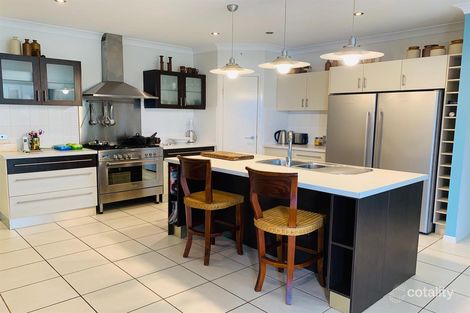 Property photo of 9 Abington Close Redlynch QLD 4870