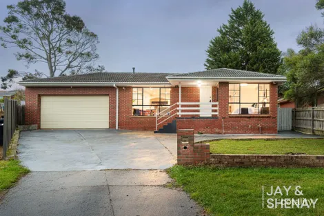 5 Glenara Ct, Endeavour Hills, VIC 3802