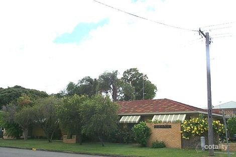 Property photo of 33 Milton Avenue Paradise Point QLD 4216