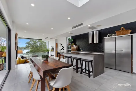 Property photo of 87 Goldieslie Road Indooroopilly QLD 4068