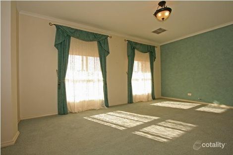 Property photo of 1 Schaefer Drive Loxton SA 5333