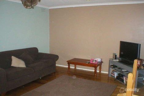 Property photo of 2 Pottenger Way St Albans VIC 3021