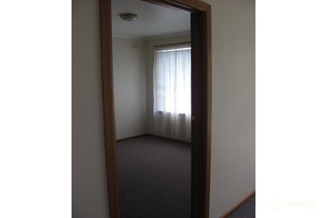 Property photo of 2/15 Alder Crescent Bell Park VIC 3215