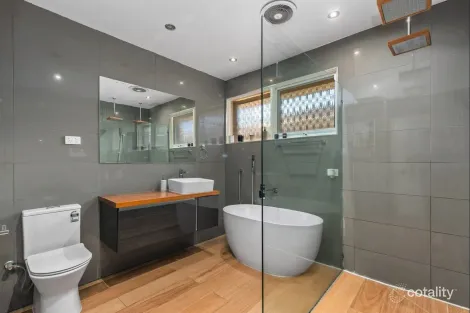 Property photo of 7 Edgevale Road Bulleen VIC 3105