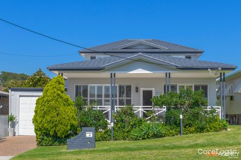 Property photo of 90 Caves Beach Road Caves Beach NSW 2281