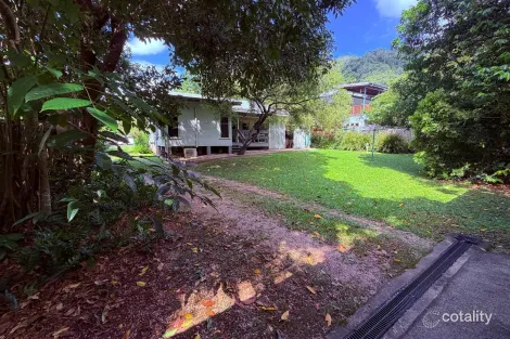 22 Dalziel St, Stratford, QLD 4870