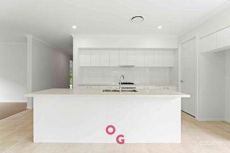 Property photo of 6A Seaside Boulevard Fern Bay NSW 2295