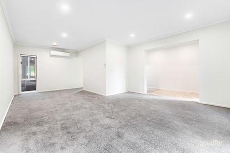 Property photo of 7 Kirren Close Cranbourne VIC 3977