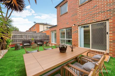 Property photo of 7 Kirren Close Cranbourne VIC 3977