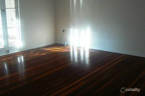 Property photo of 28 Almay Street Kenmore QLD 4069