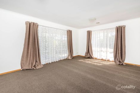 Property photo of 2 Stromlo Place Jerrabomberra NSW 2619